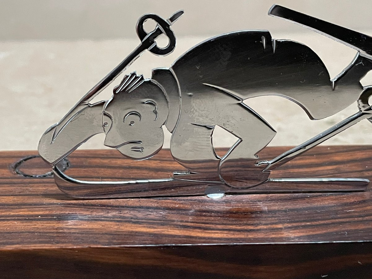 Sudre : skieur en mauvaise posture, plaque en chrome sur base en ébène 1930-photo-2