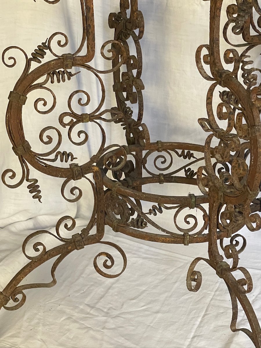 Piètement de bassin en fer forgé Italie Venise XVIIème, et vasque jardinière en cuivre-photo-2