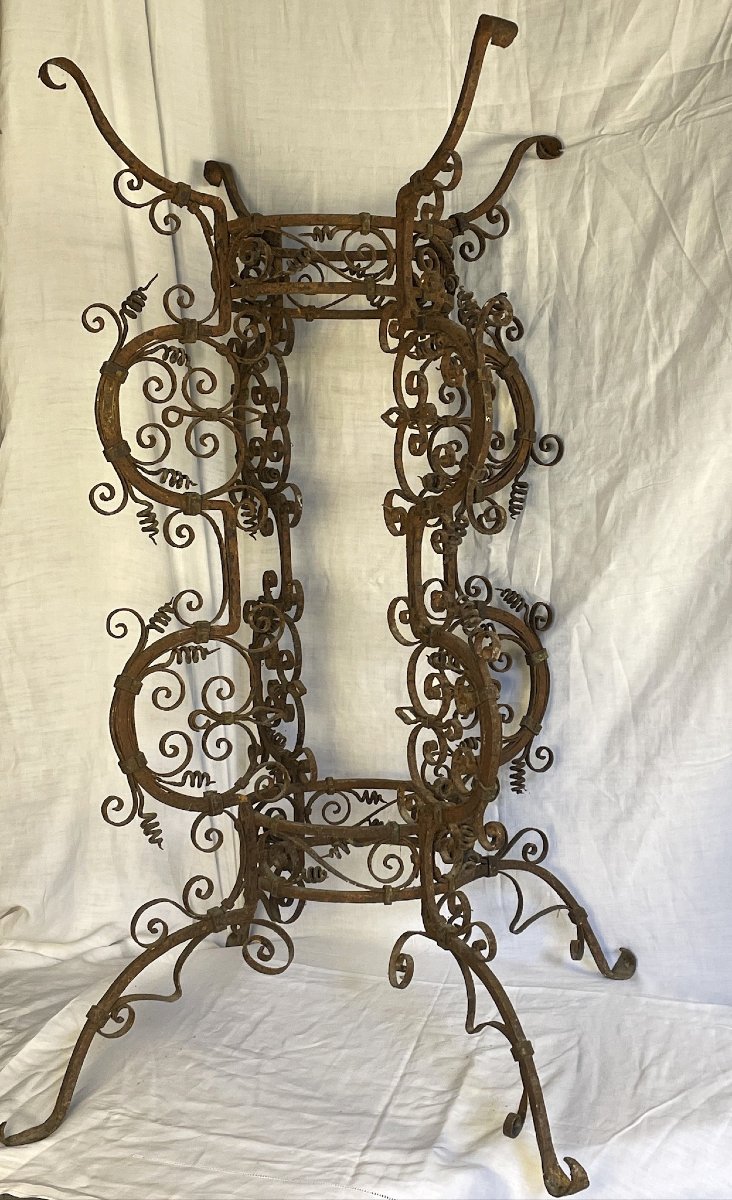 Piètement de bassin en fer forgé Italie Venise XVIIème, et vasque jardinière en cuivre-photo-3