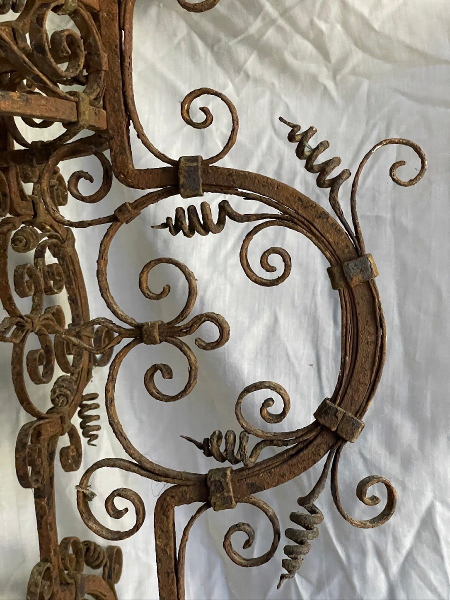 Piètement de bassin en fer forgé Italie Venise XVIIème, et vasque jardinière en cuivre-photo-4