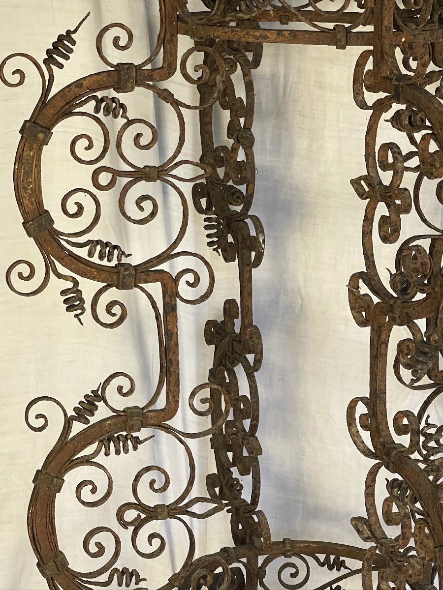 Piètement de bassin en fer forgé Italie Venise XVIIème, et vasque jardinière en cuivre-photo-4