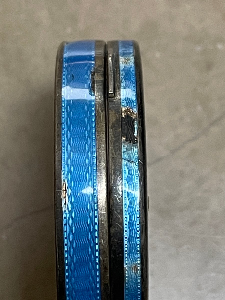 Guilloché And Enameled Silver Powder Compact, Depicting A Gallant Scene. Early 20th Century-photo-4