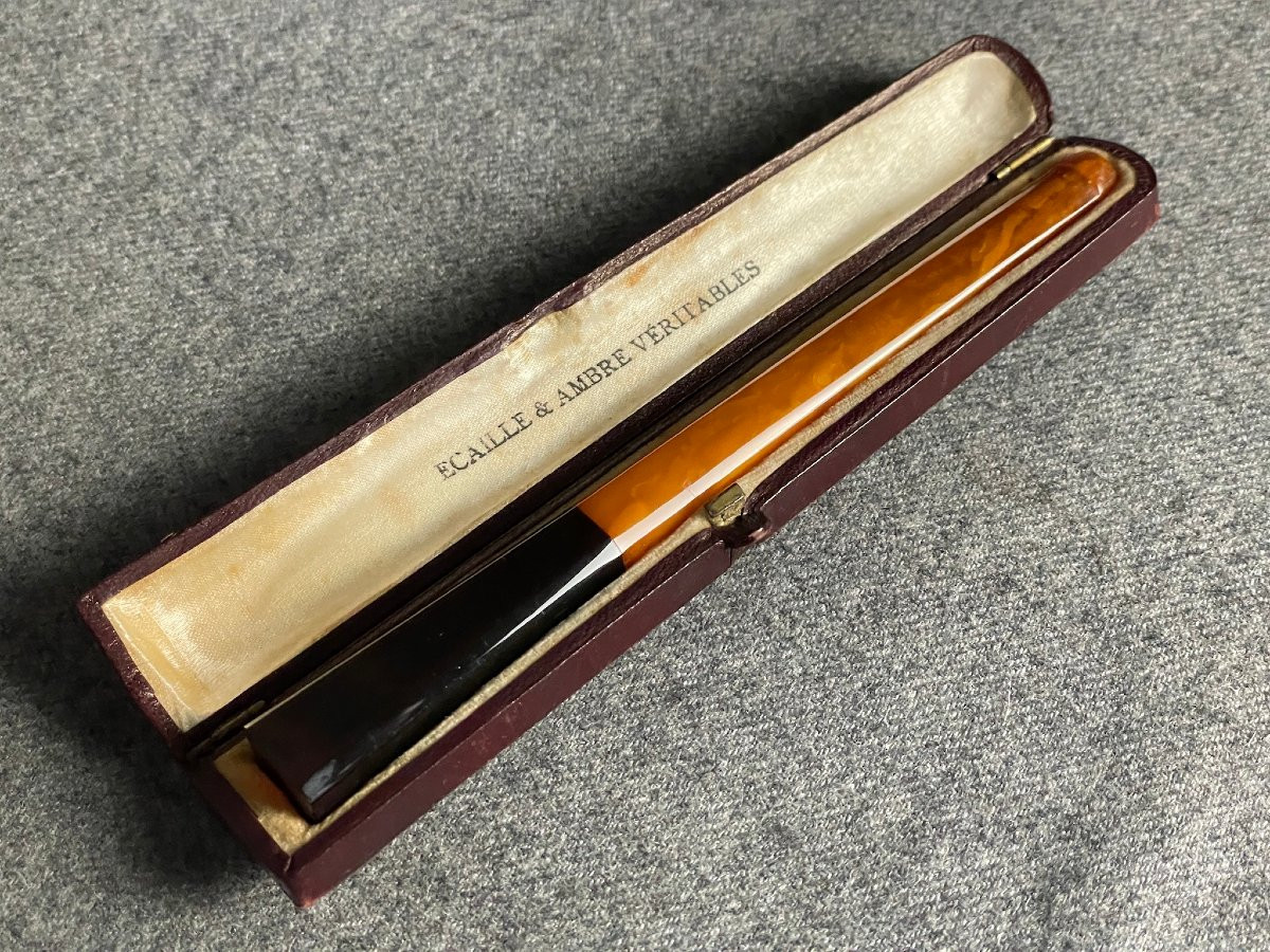 Fume cigarette Art Déco en ambre et écaille dans son étui-photo-3