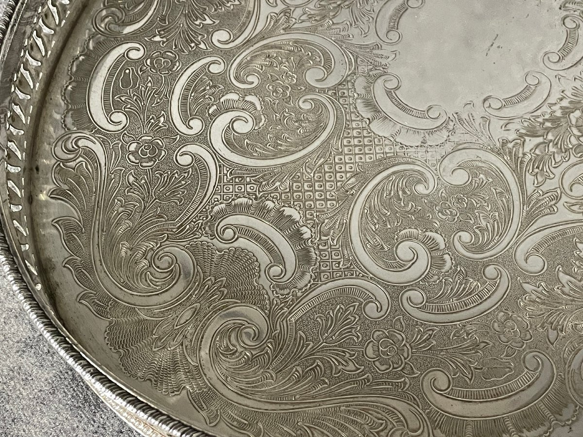 Plateau à thé, surtout,  en argent anglais gravé d’arabesques début XXème -photo-1