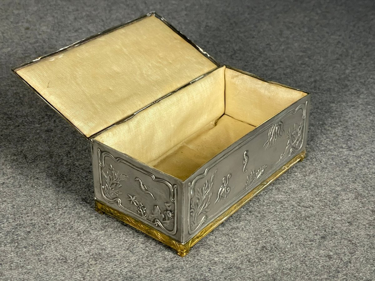 Coffret du parfum MAR DEL PLATA en métal doré et argent, signé DELETTREZ en 1910.-photo-3