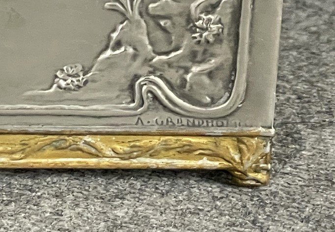 Coffret du parfum MAR DEL PLATA en métal doré et argent, signé DELETTREZ en 1910.-photo-5