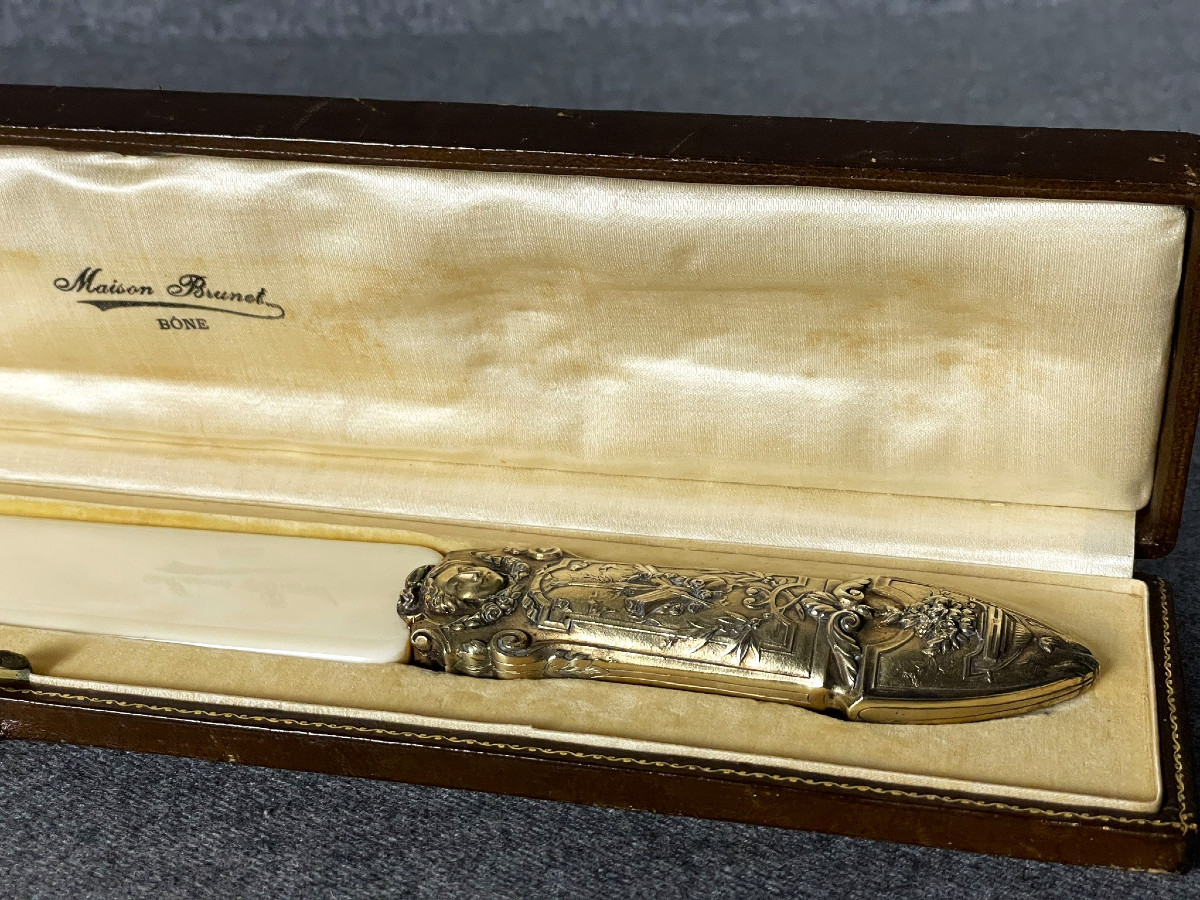 Coupe papier en ivoire et bronze doré d'époque Napoléon III  XIXème