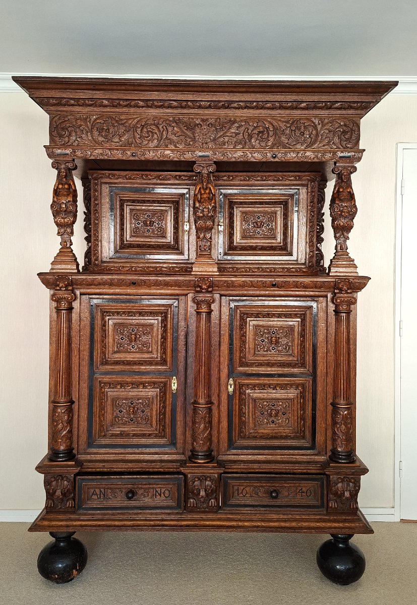 Style 17th-century Dutch Double-body Sideboard, 