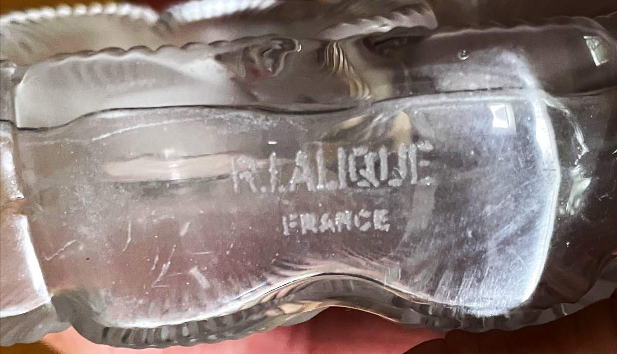 René Lalique flacon à parfum deux fleurs, modèle d’époque-photo-1