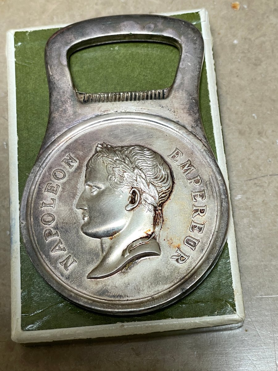 Dans son écrin Christofle : décapsuleur Napoléon 1er -photo-4