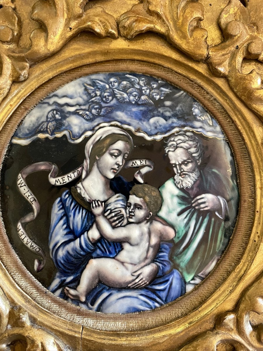 Tondo en émail de Limoges Saint Famille, encadrement de bois doré XIXème-photo-2