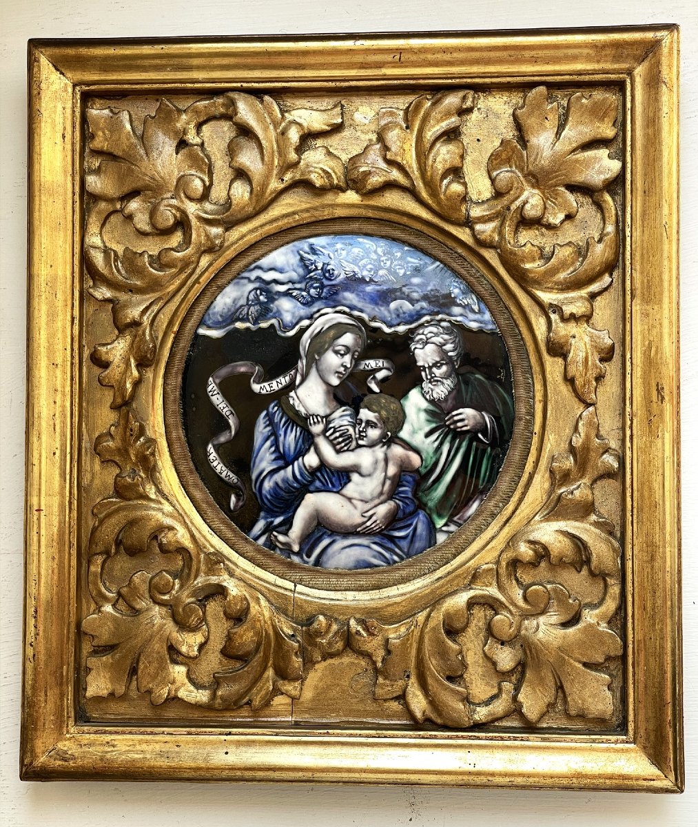 Tondo en émail de Limoges Saint Famille, encadrement de bois doré XIXème