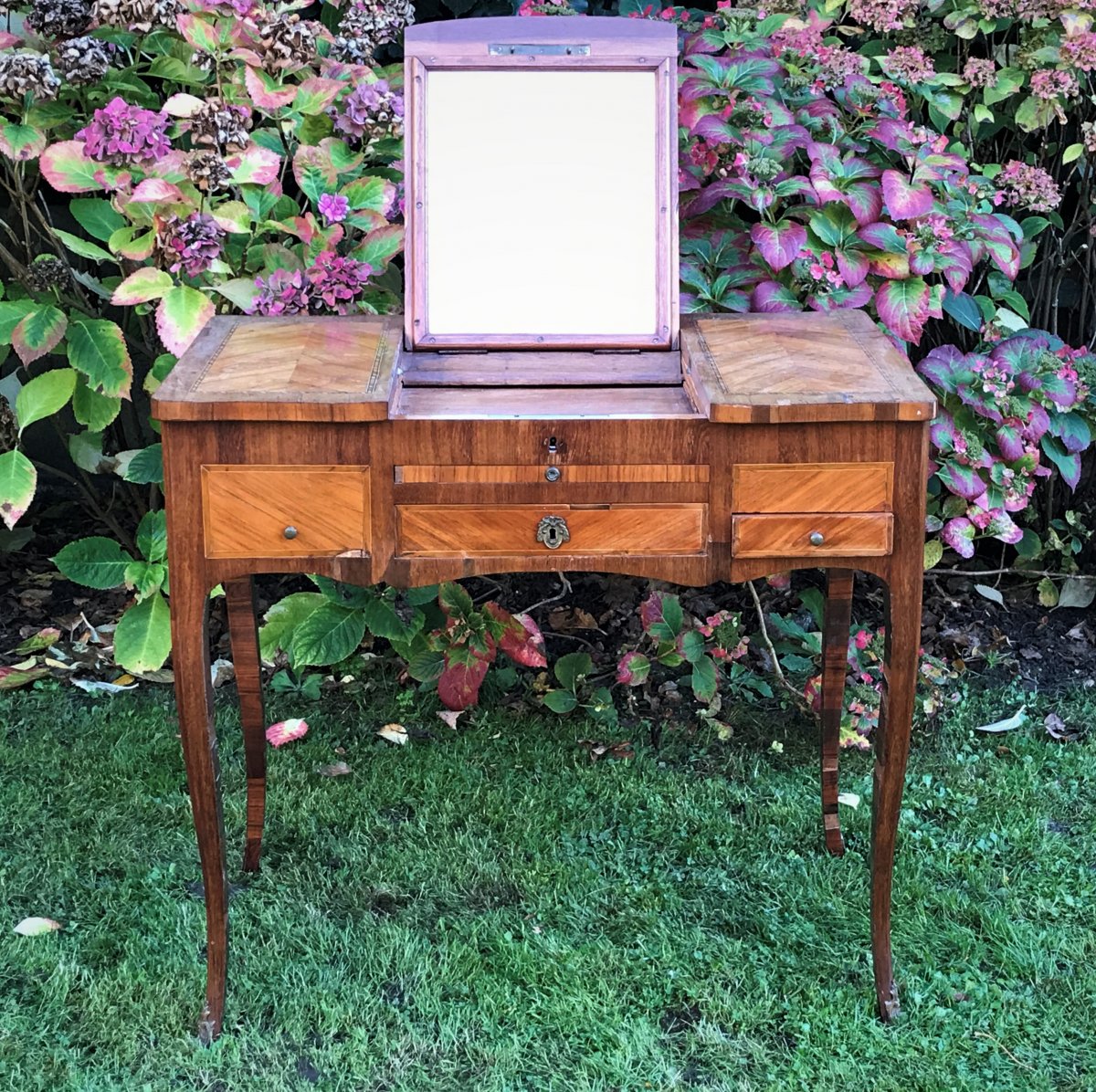 Coiffeuse écritoire d'époque Louis XV en placage de bois de rose et bois de violette.-photo-1