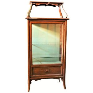 Vitrine Art Nouveau en chêne peint vers 1900