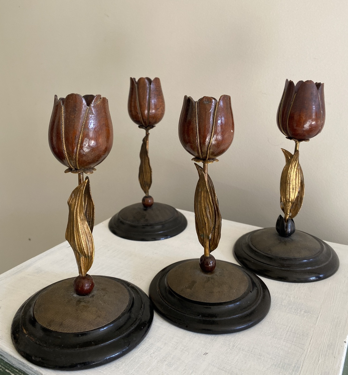 Bougeoirs en bois et métal de la maison Madeleine Casting