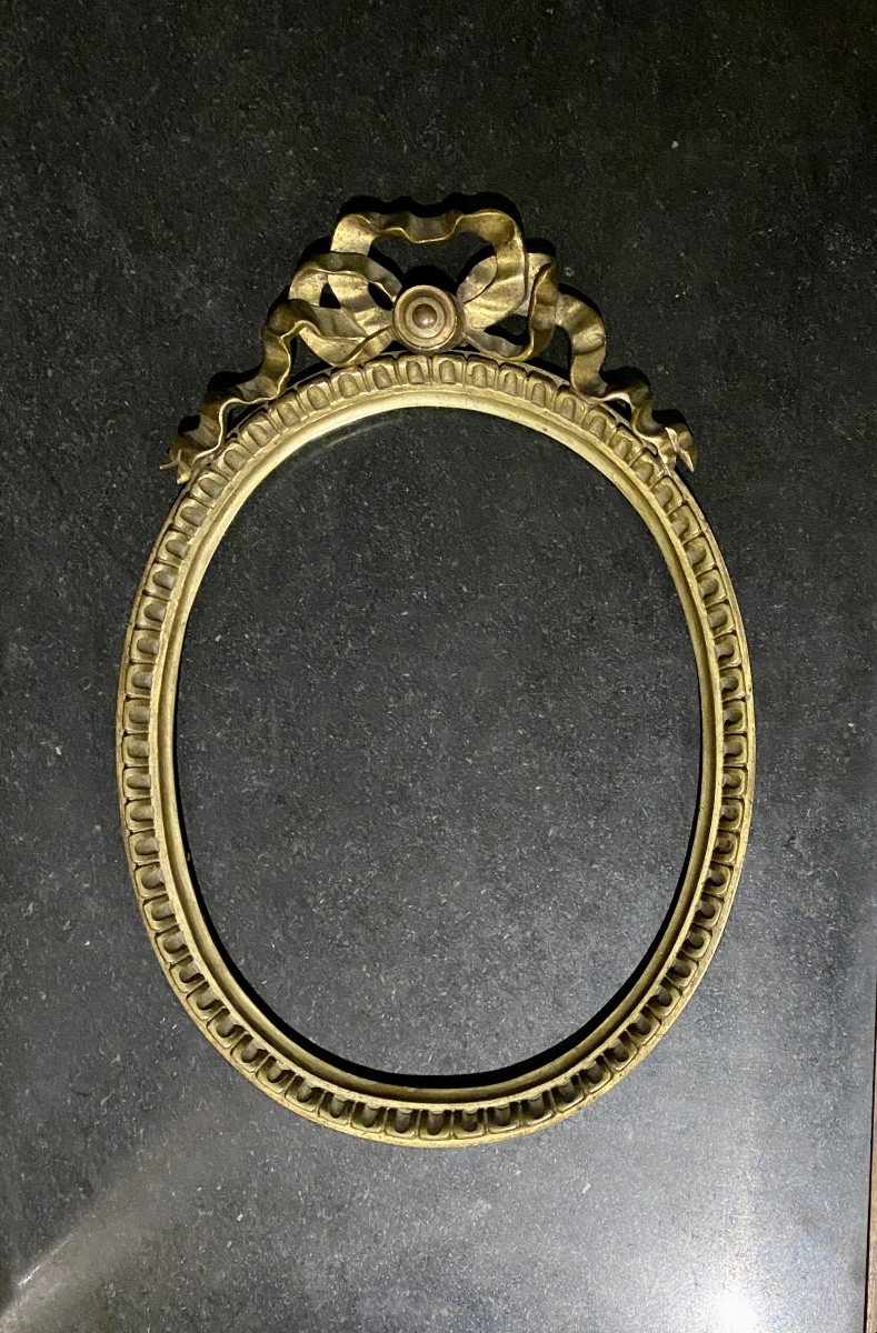 Cadre ovale en bronze