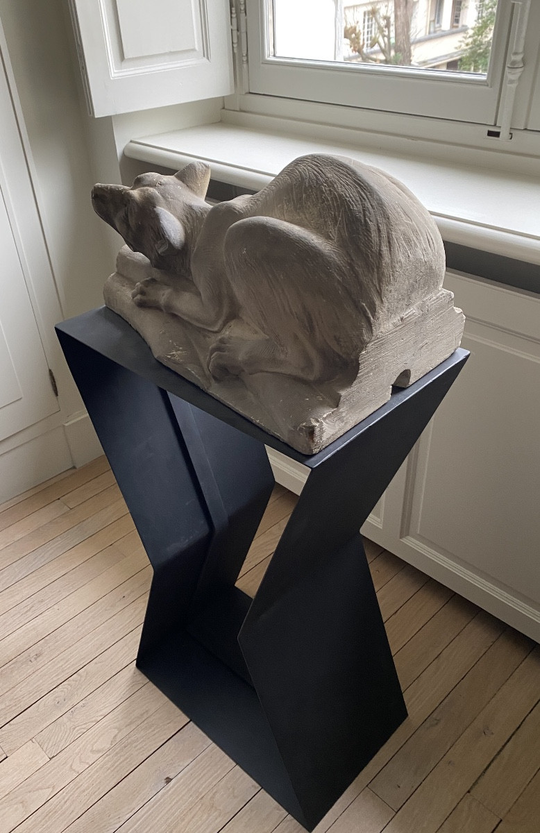 Animal Sculpture In Stone/cement Depicting A Dog-photo-3