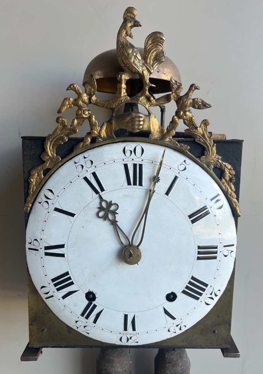 Jolie Mécanisme d'Horloge Comtoise à une cloche et décor au coq, XVIIIème siècle.