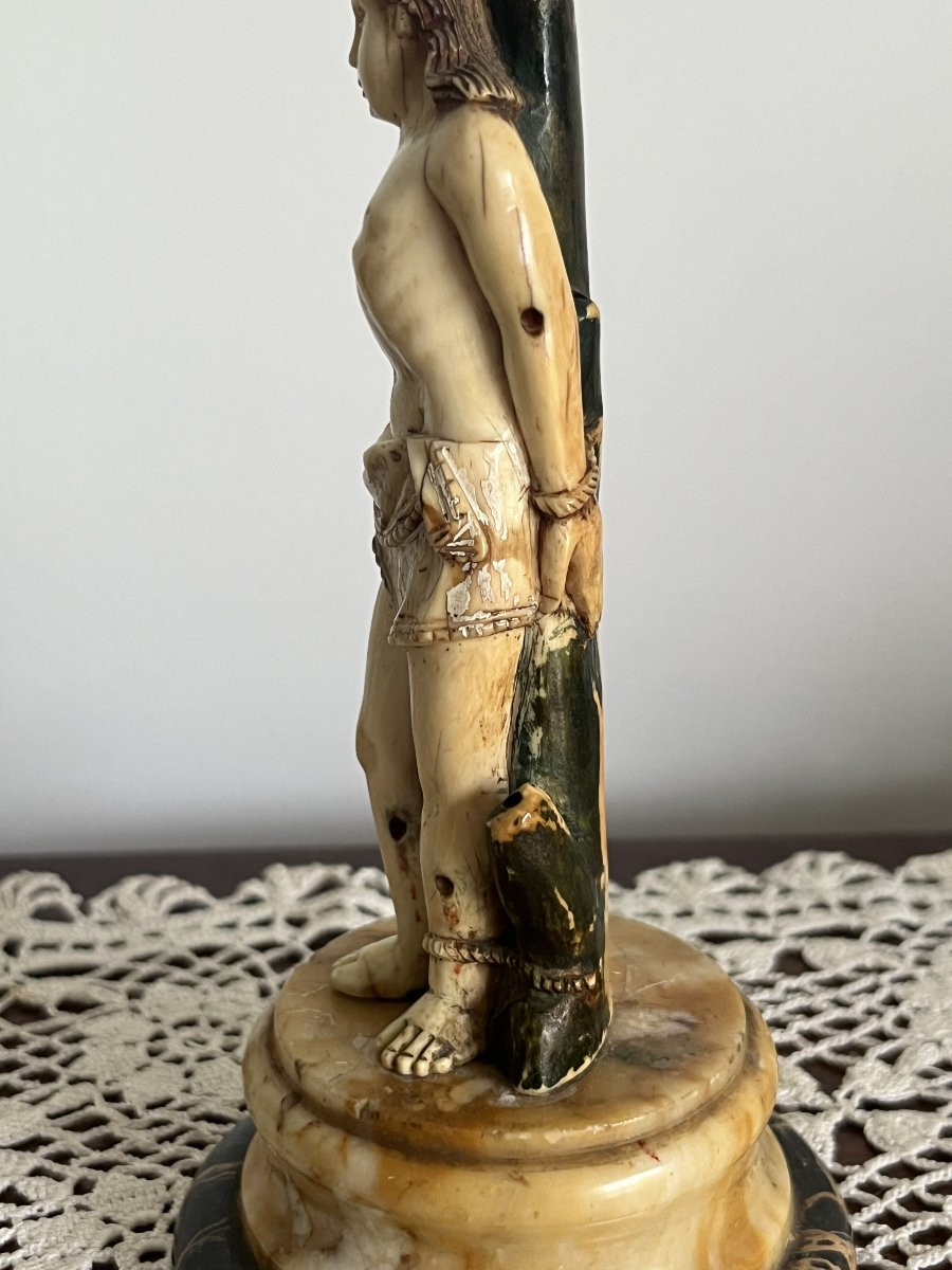 SAINT SEBASTIEN EN IVOIRE SCULPTE EN RONDE-BOSSE, GOA XVIIEME SIECLE.-photo-4