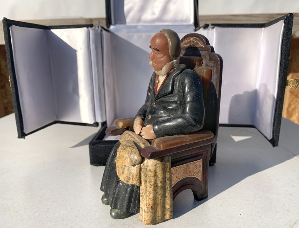 Sculpture In Different Marbles And Semiprecious Stones - Seated Old Man. Probably Russia XIX-xx-photo-2