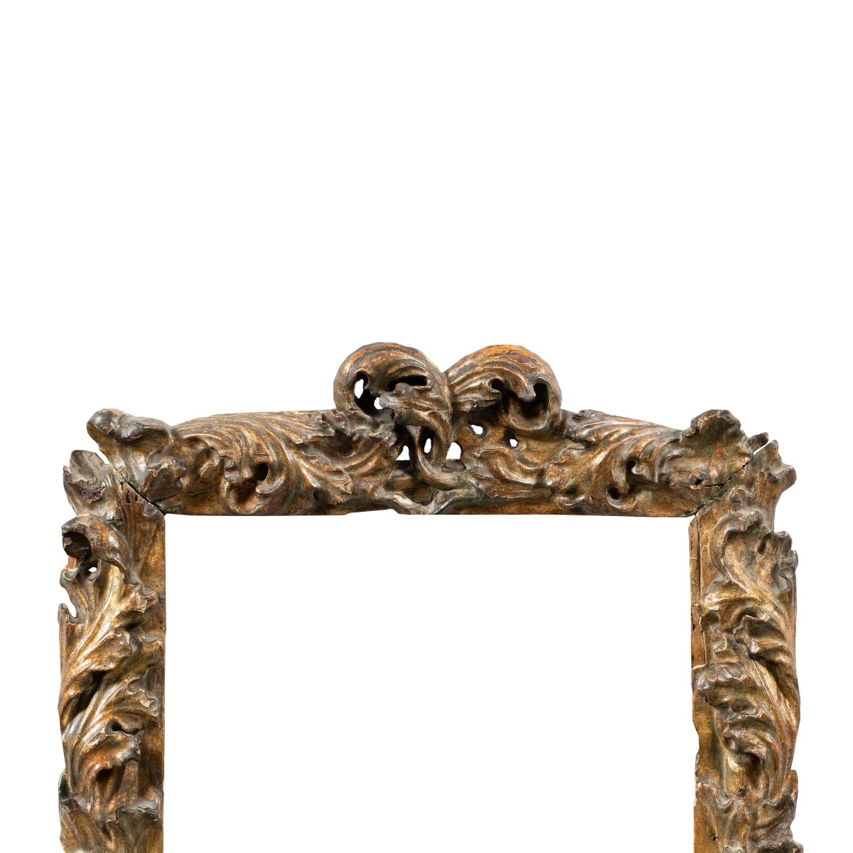Cadre baroque en bois sculpté et laqué. Italie centrale, XVIIe siècle.-photo-3