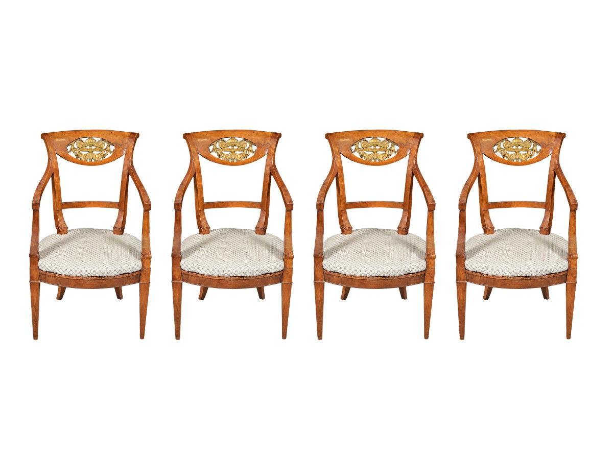 Quatre fauteuils en bois sculpté. Italie, milieu du XIXe siècle.-photo-2