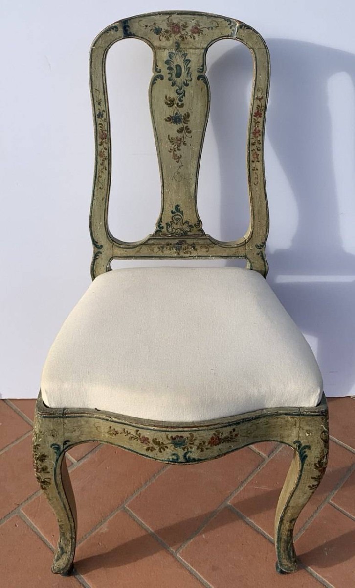 Chaise en bois sculpté, laqué et peint. Gênes, XVIIIe siècle.-photo-3
