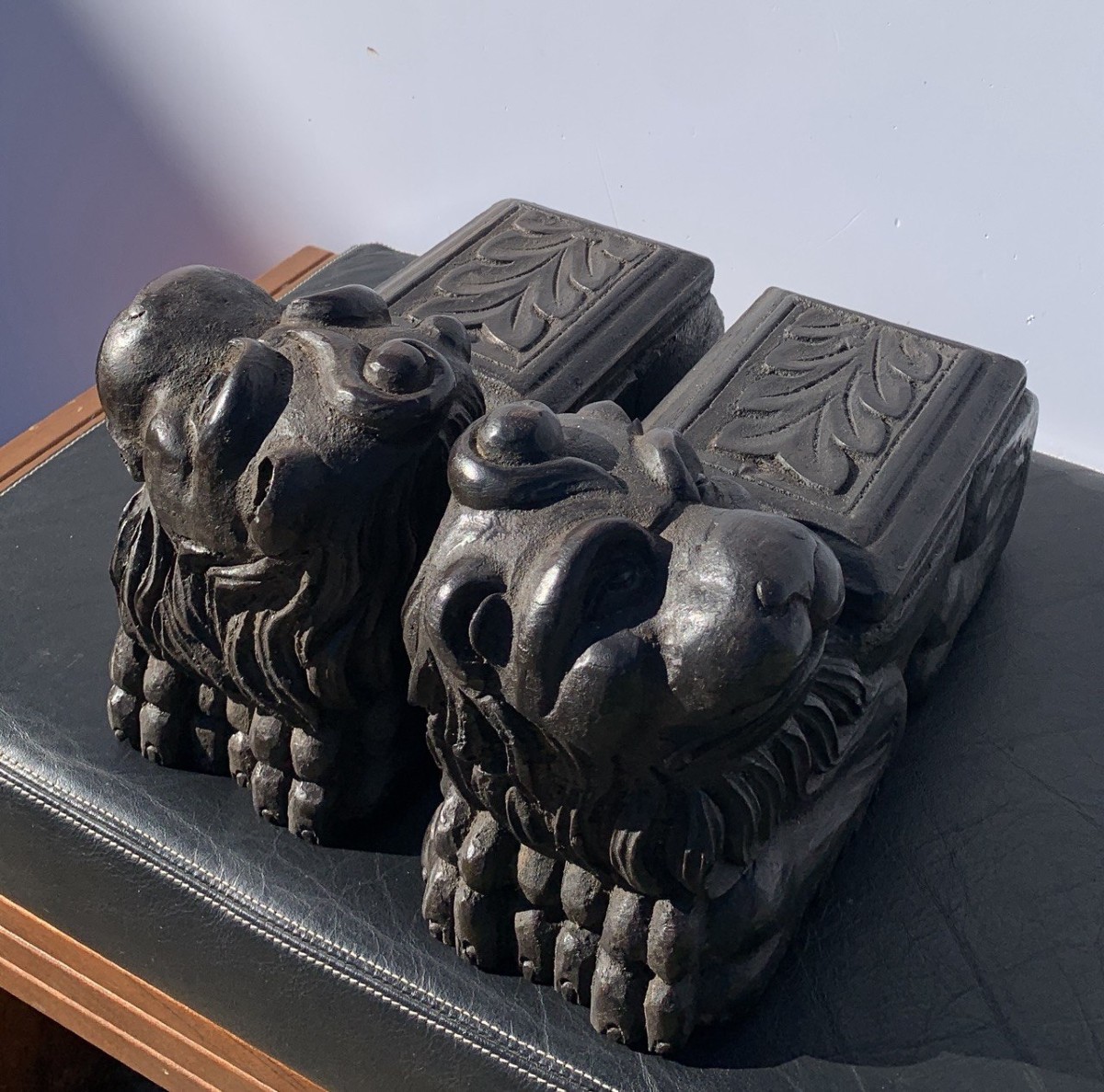 Pair Of Carved Wood Sculptures - Archaic Lions. Italy, 18th Century.-photo-1