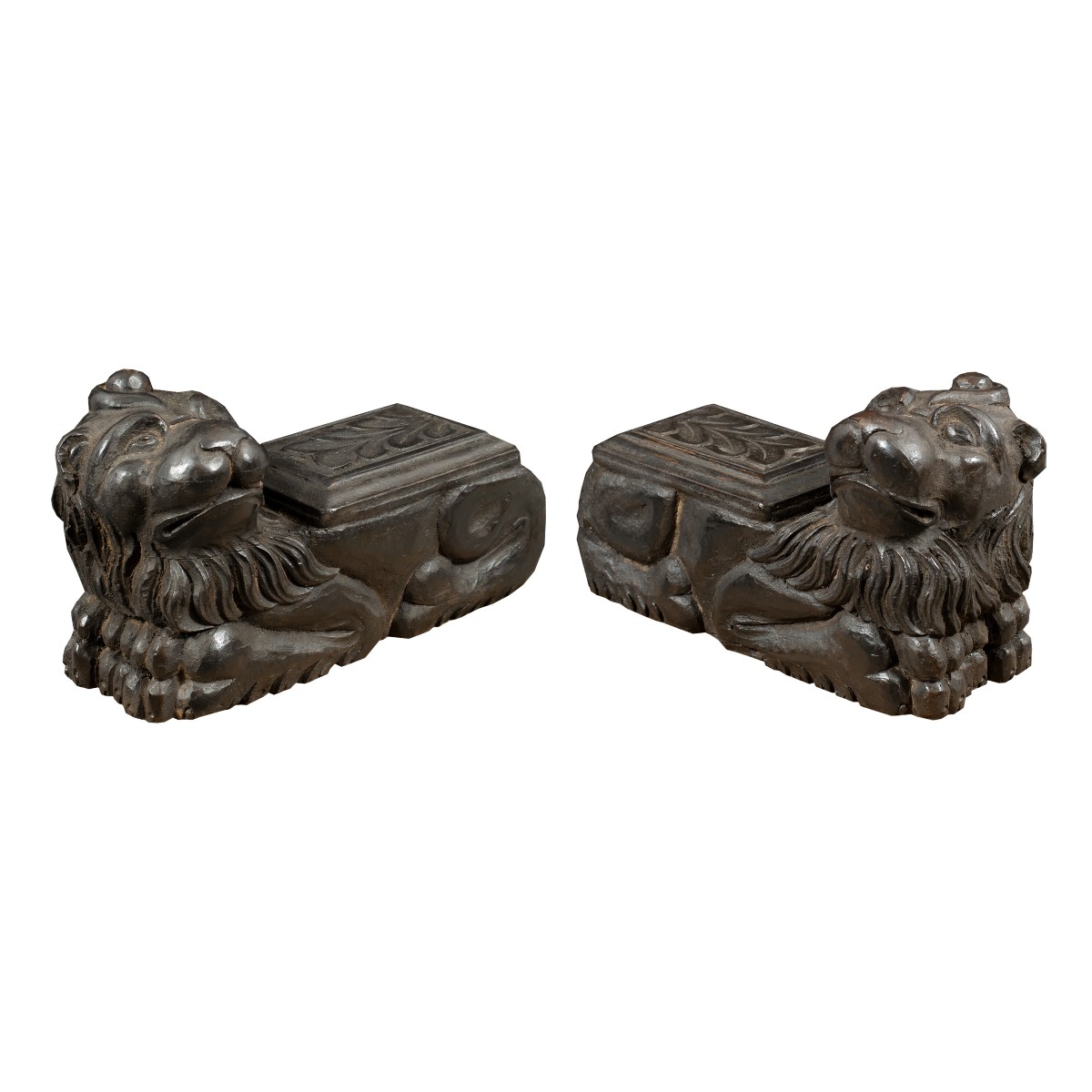 Pair Of Carved Wood Sculptures - Archaic Lions. Italy, 18th Century.