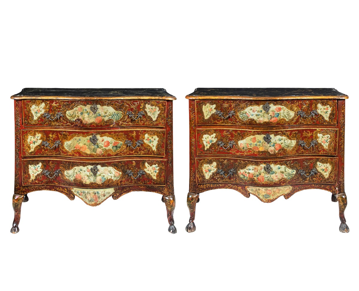 Pair Of Chests Of Drawers Made Of Carved, Lacquered, And Painted Wood. Sicily, 18th Century.