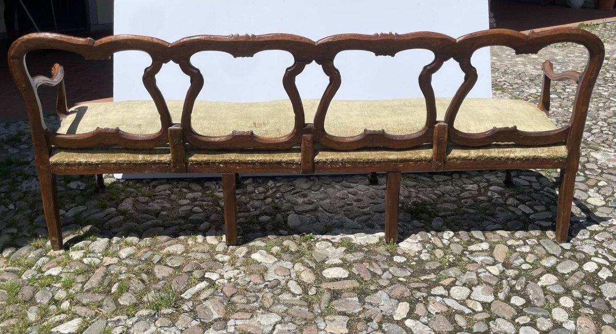Four-seat Carved Walnut Sofa. Venice, Mid-18th Century.-photo-1