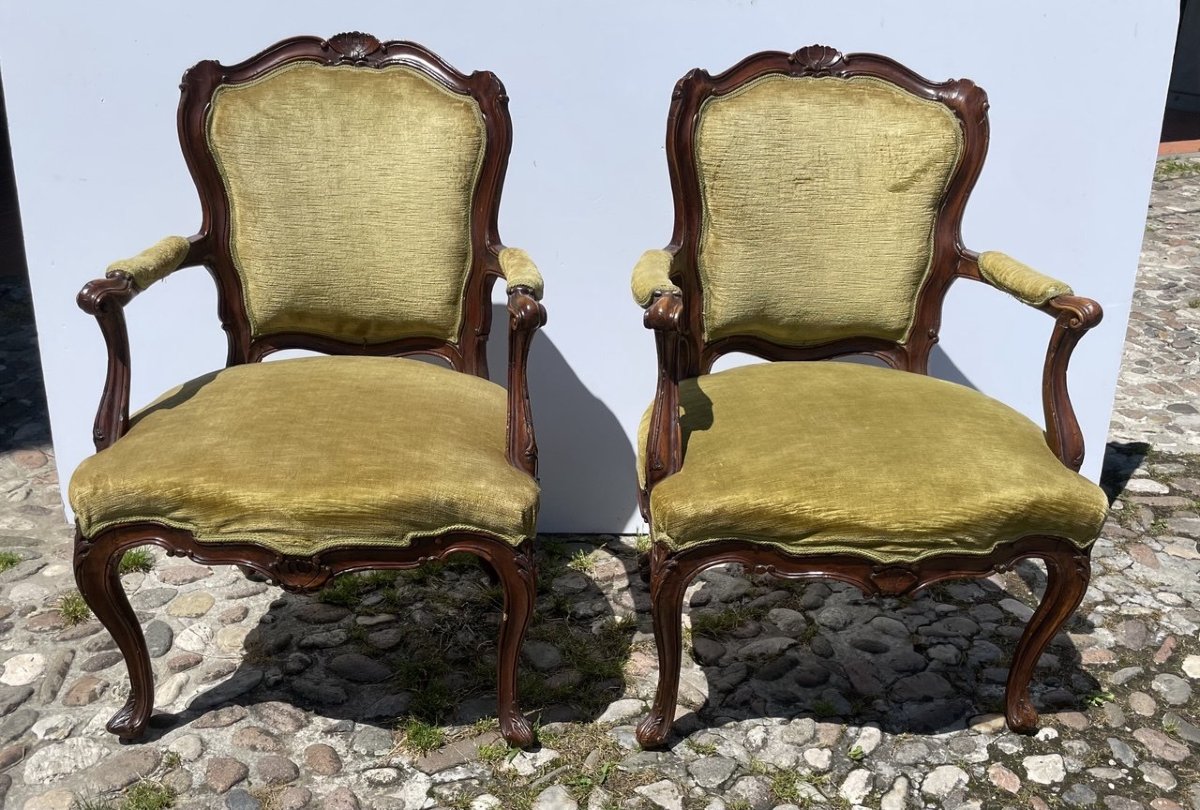 Pair Of Venetian Carved Walnut Armchairs. Venice, 18th Century.-photo-3