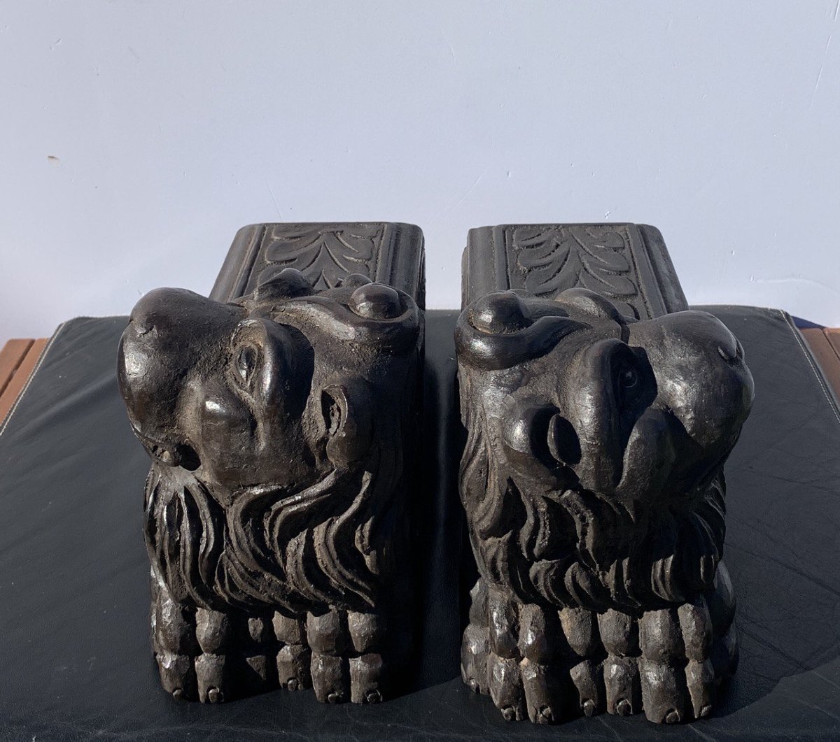 Italian Sculptor (17th–18th Century) - Pair Of Archaic Lions.-photo-1