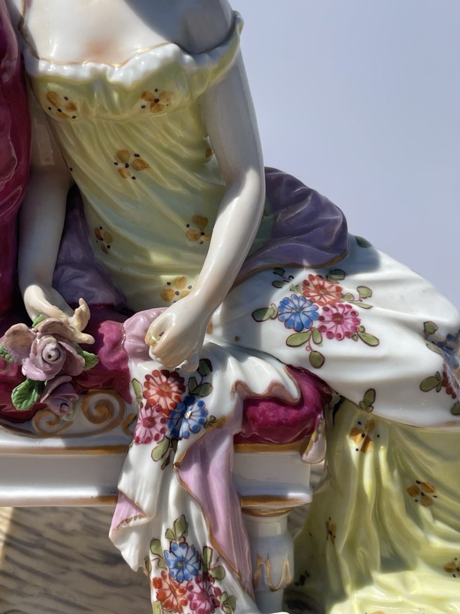 Fabrication allemande (fin du XIXe siècle) - Madame Juliette Récamier allongée sur une chaise.-photo-1