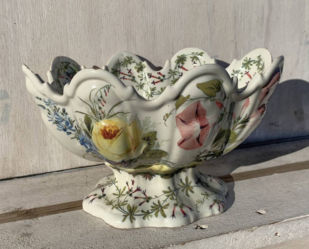 Coupe de centre de table en faïence polychrome. Manufacture Antonibon, Bassano, XIXe siècle.-photo-2