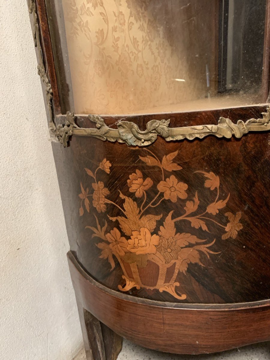 Vitrine plaquée de bois divers. France, fin du XIXe siècle.-photo-2