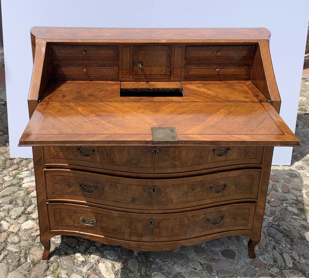 Walnut And Walnut Burl Fall-front Chest Of Drawers. Venice, Second Half Of The 18th Century.-photo-4