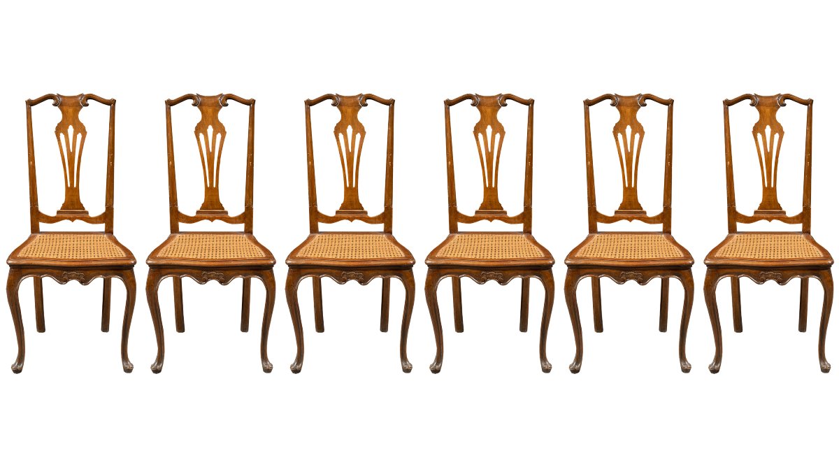Six chaises en noyer sculpté et ajouré. Venise, fin du XIXe siècle.-photo-2