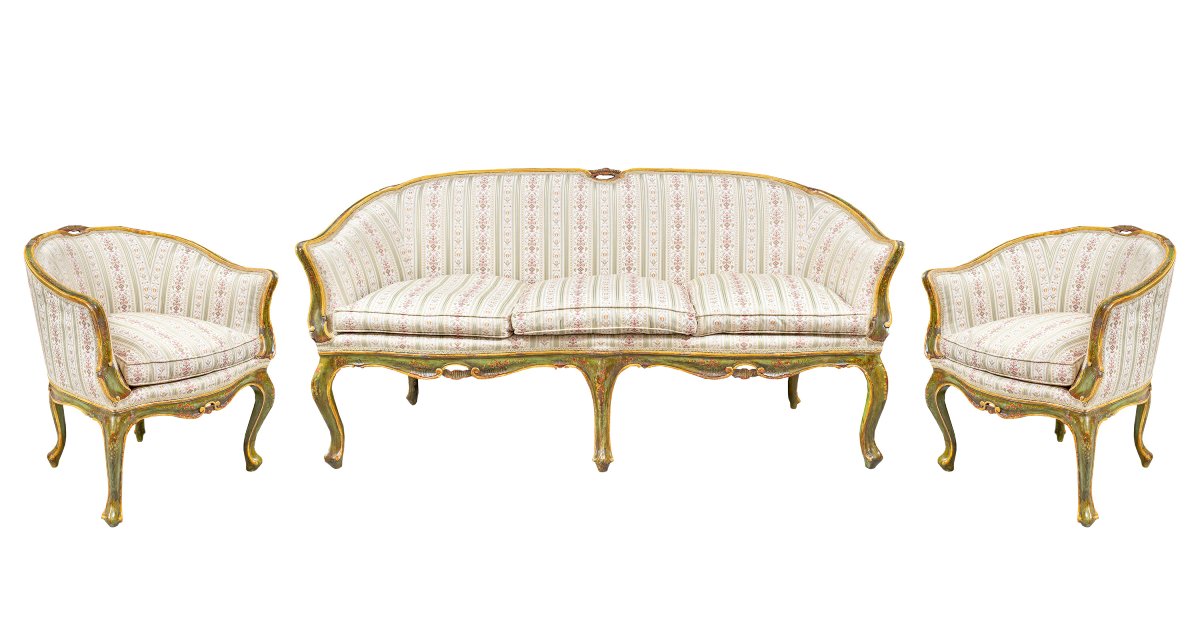 Salon Suite Comprising A Sofa And Four Armchairs. Venice, Late 19th Century.