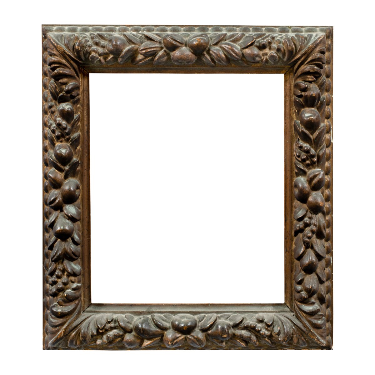 Cadre en bois sculpté et doré. France, début du XXe siècle.