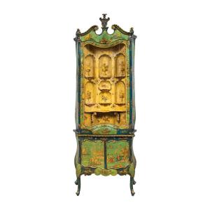 Display Cabinet In Carved, Lacquered And Painted Wood. Venice, 19th Century.