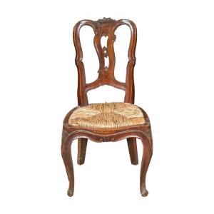 Carved Walnut Chair. Venice, 18th Century.