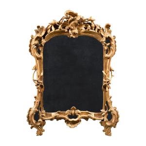 Miroir en bois sculpté et doré. Venise, XVIIIe siècle.