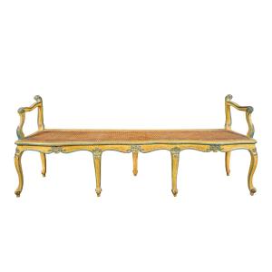 Banc en bois laqué et peint. Venise, XVIIIe siècle.