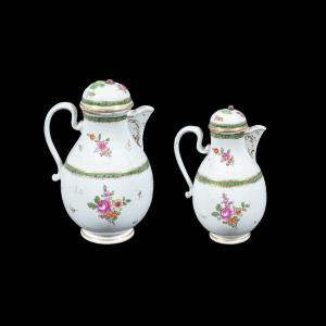 Pair Of Porcelain Coffee Pots. Vienna, Early 19th Century.