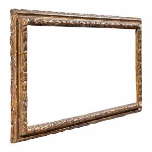 Cadre baroque en bois sculpté et doré. Lombardie, XVIIe siècle.