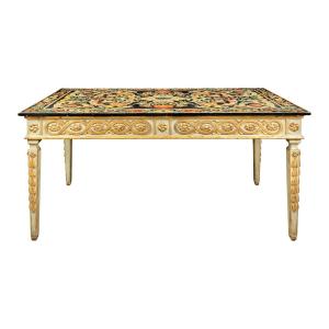 Table à écrire en bois sculpté, laqué et peint. Italie, XIXe-XXe siècle.