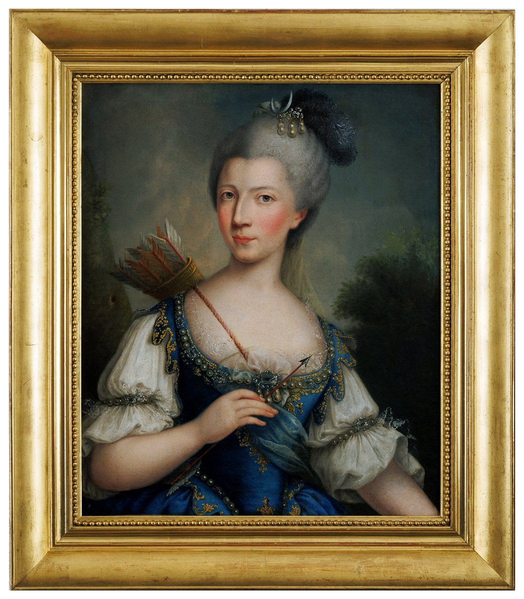 Panealbo attribué – Marie-Thérèse, comtesse d’Artois en Diane : rare iconographie rococo-photo-3