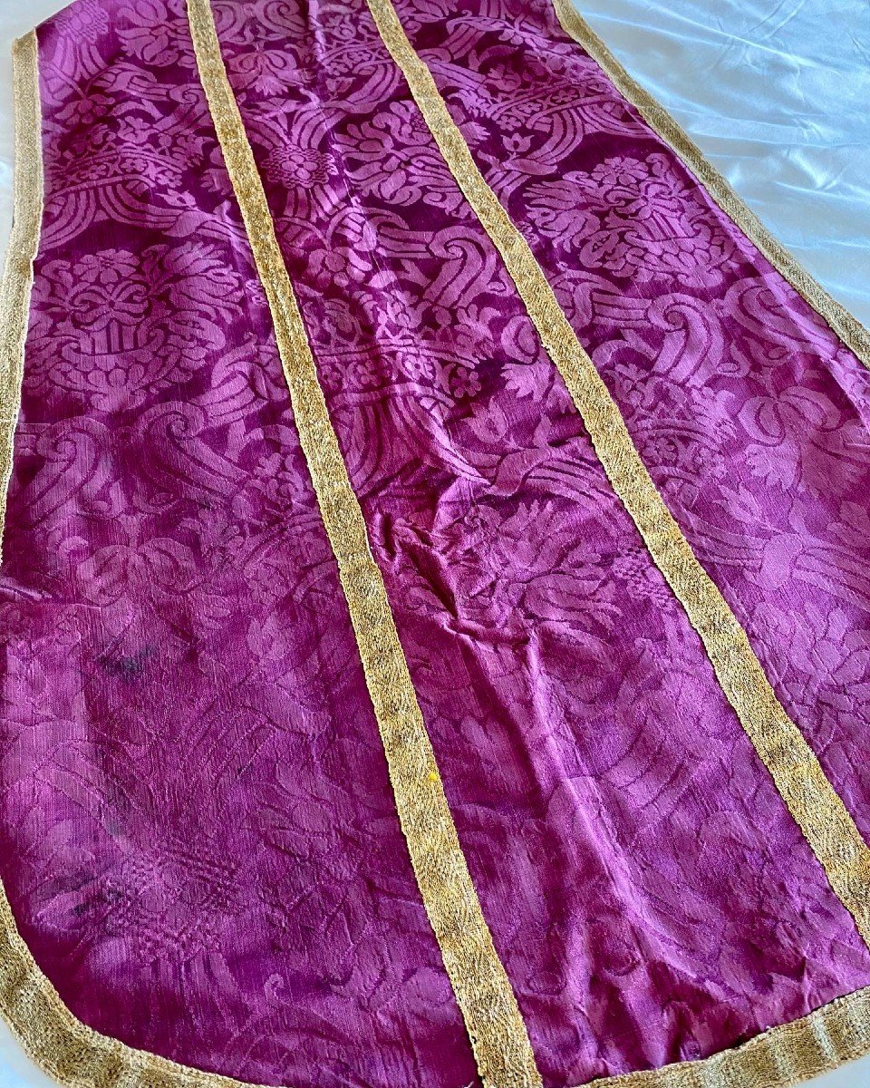 Chasuble In Violine Silk Damask And Buckram Lining - Spain Or France 18th -19th Century-photo-4