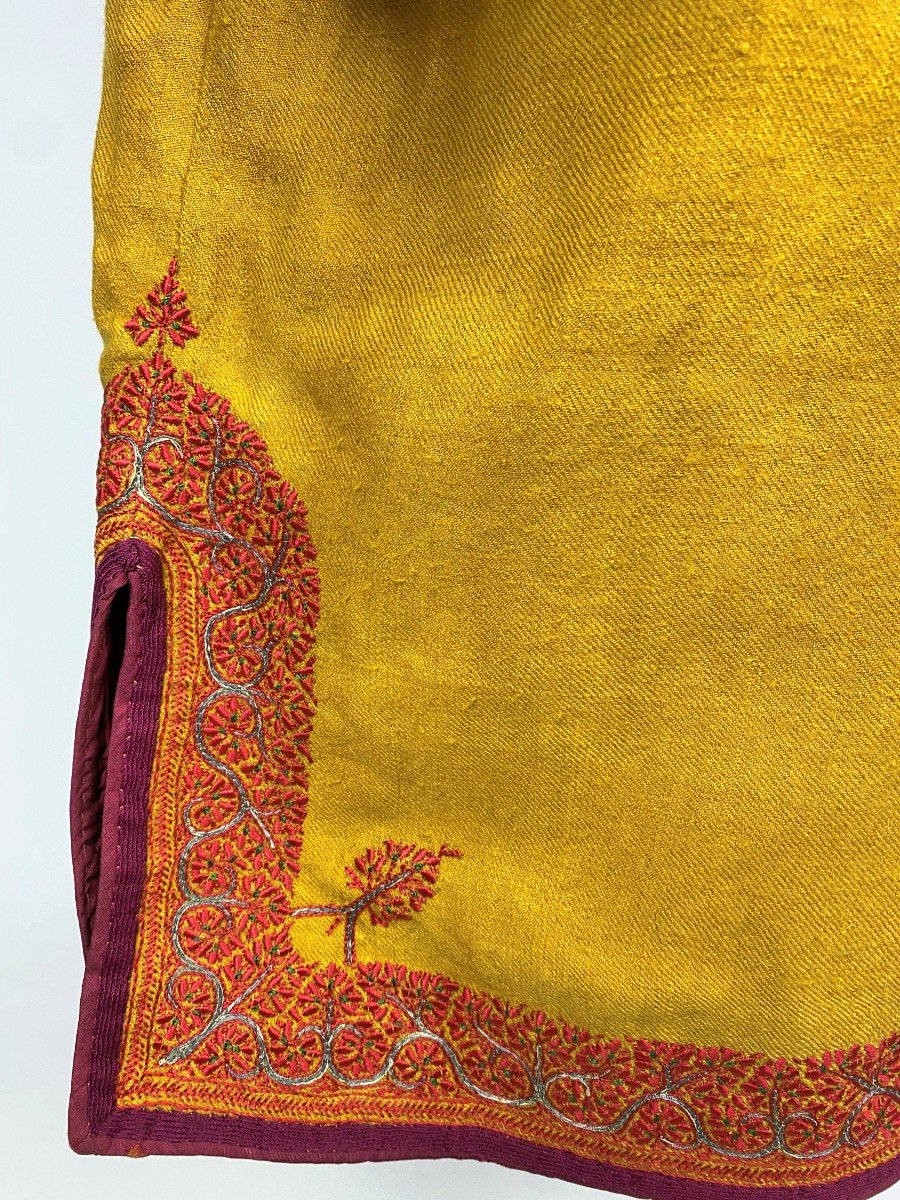 Manteau De Dignitaire Ou Choga En Pashmina Curry- Indes Pendjab 19ème Siècle-photo-1
